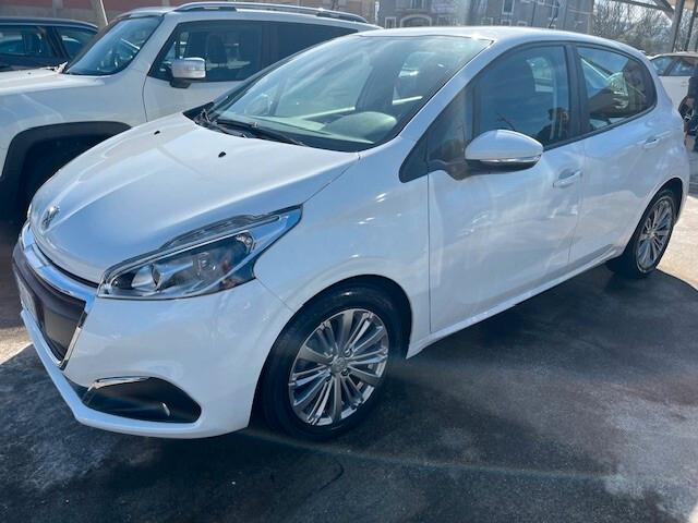 Peugeot 208 BlueHDi 75 5 porte Allure