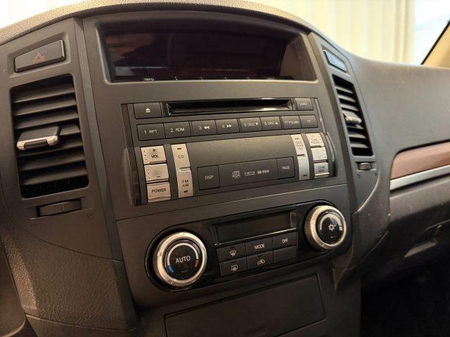 MITSUBISHI Pajero 3.2 DI-D 16V 3p. Intense DPF *NUR HÄNDLER