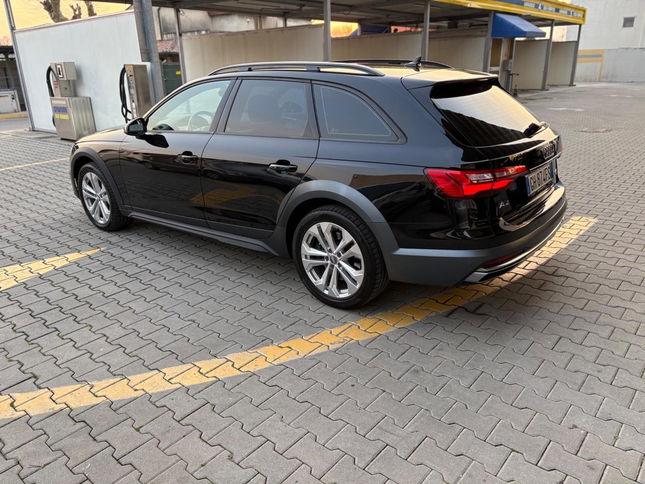 Audi A4 allroad 3.0 V6 50 TDI tiptronic Business Evolution