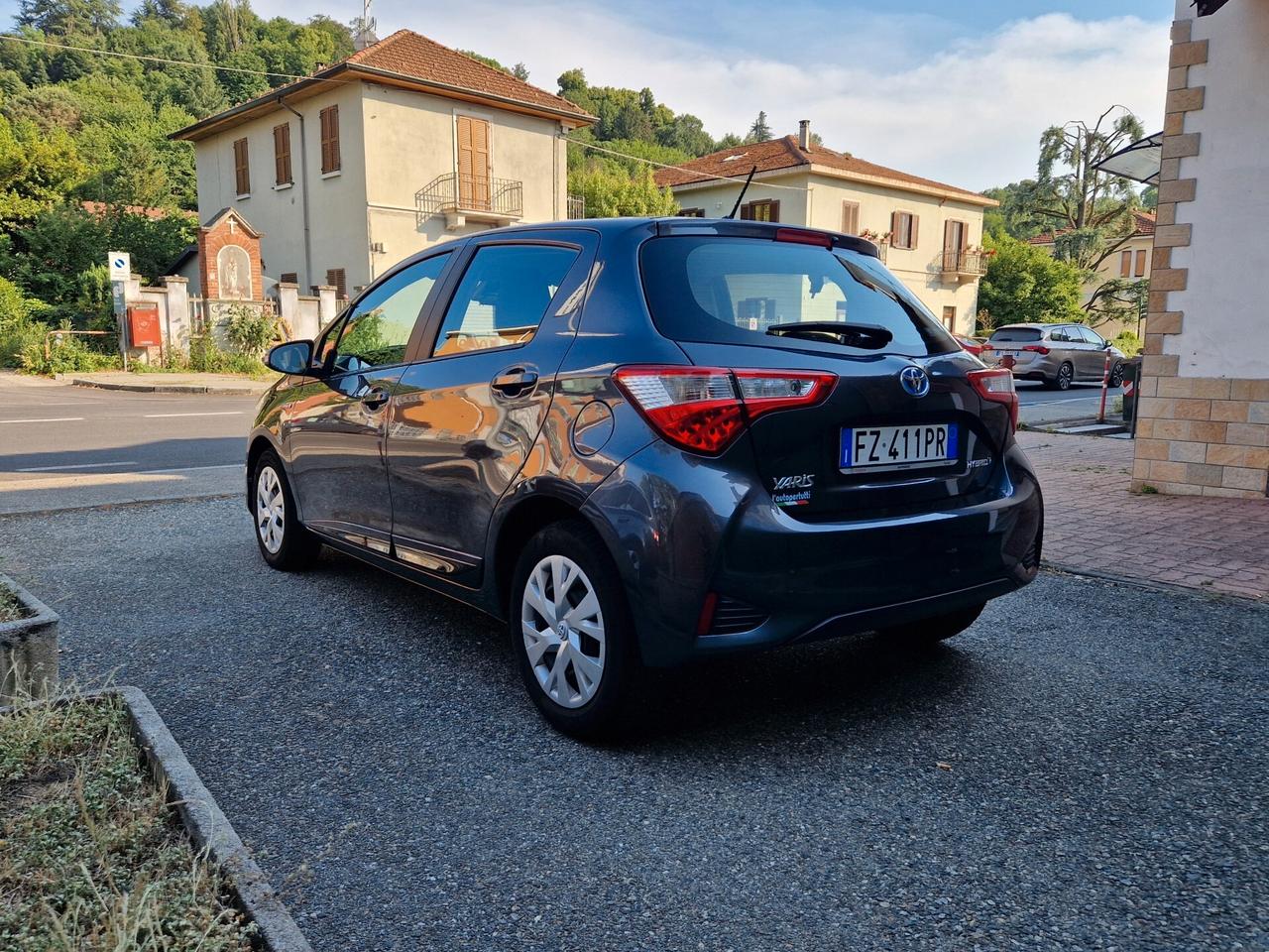 Toyota Yaris Hybrid 1.5 73CV AUTOMATICA, Bluetooth, Retrocamera, ADAS