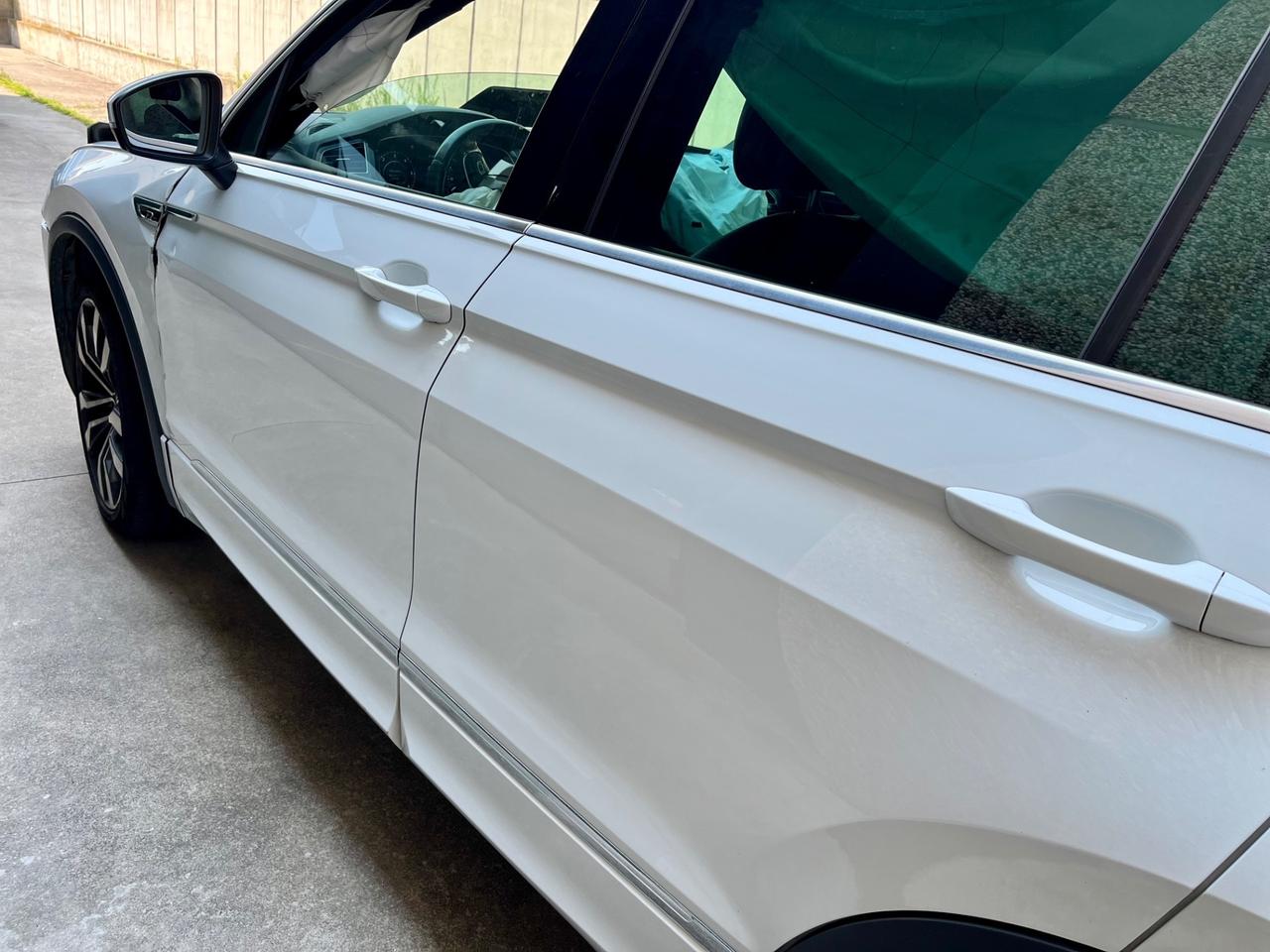 Volkswagen Tiguan 2.0 BiTDI SCR DSG 4MOTION Advanced R-Line BMT