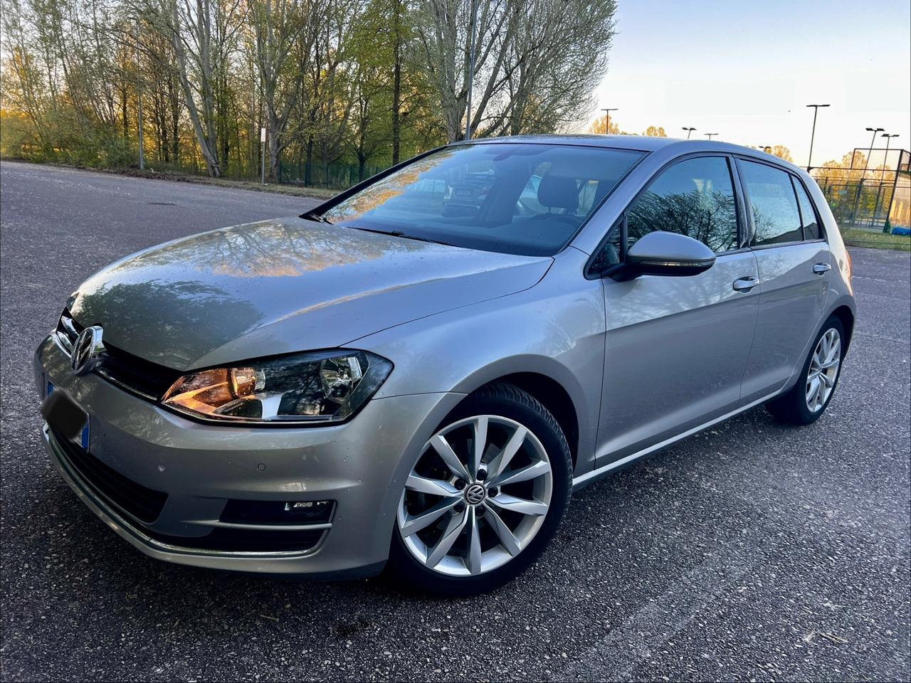 Volkswagen Golf VII 1.6 TDI DPF Highline