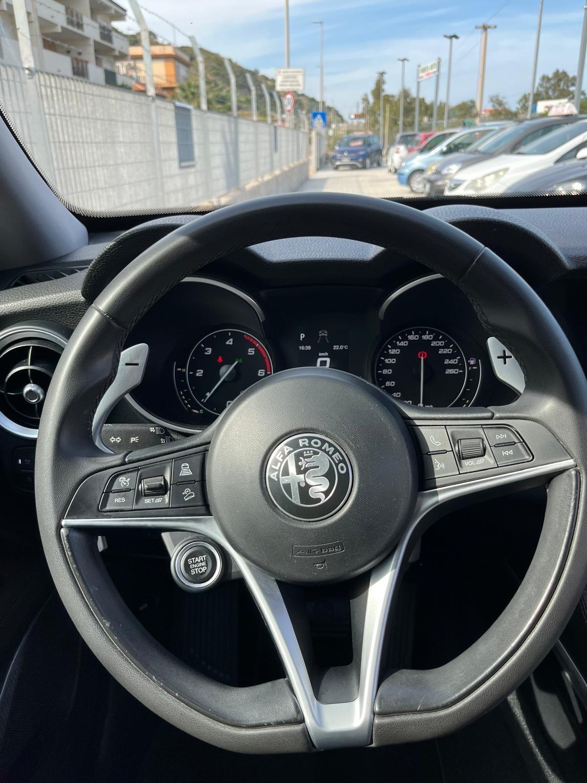 Alfa Romeo Stelvio 2.2 Turbodiesel 190 CV AT8 RWD Executive