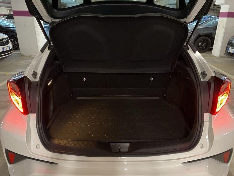 Toyota C-HR C-HR 1.8 Hybrid E-CVT Active