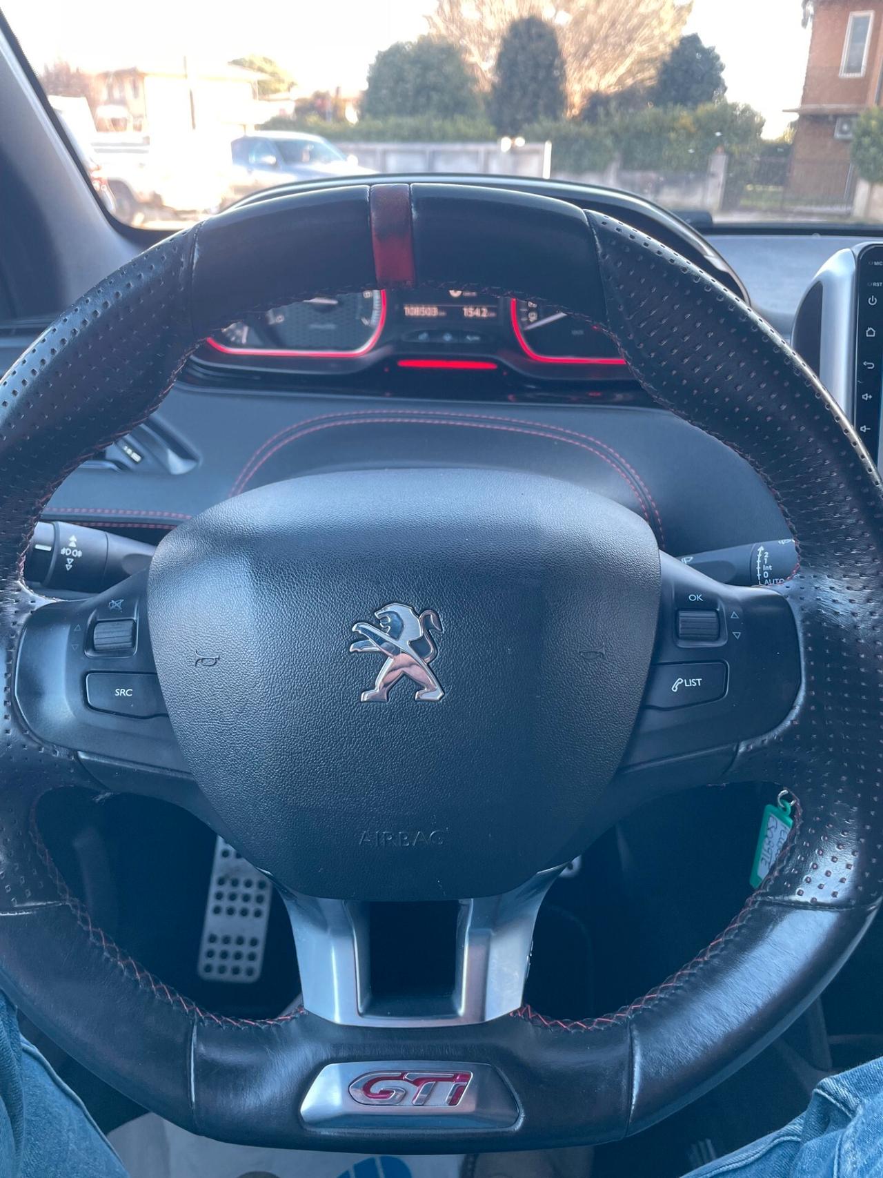 Peugeot 208 1.6 THP 200 CV 3 porte GTi