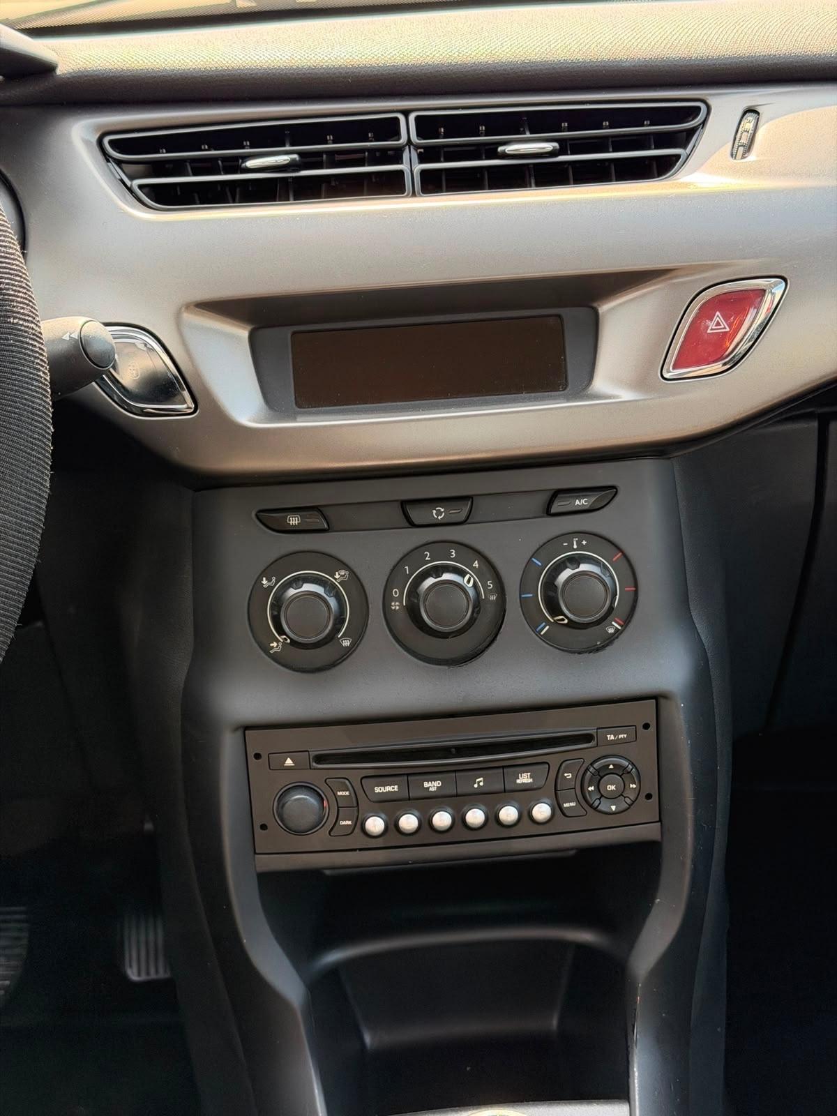 Citroen C3 1.2 VTi 82 Exclusive 124000 KM
