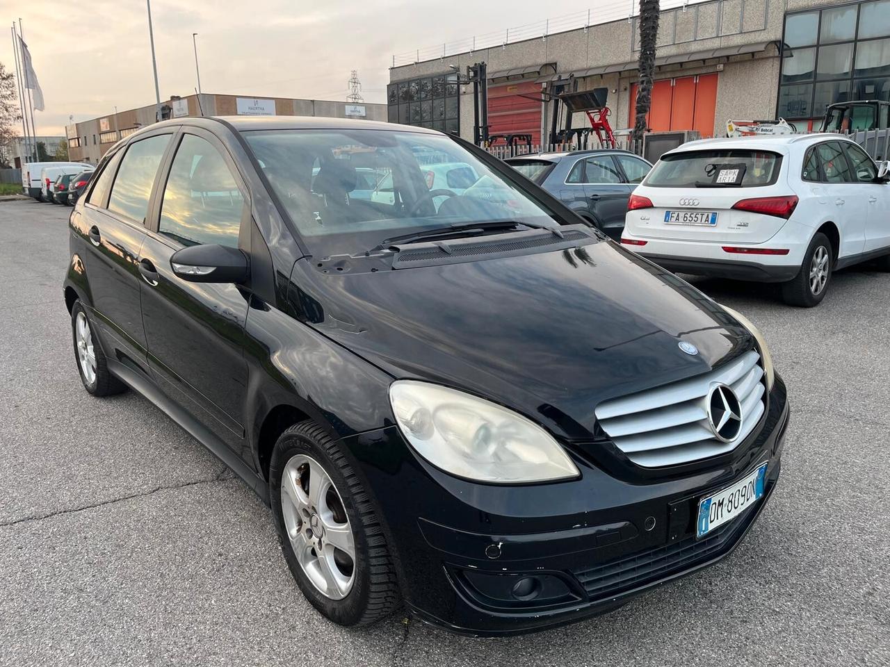 Mercedes-benz B 180 CDI **CAMBIO PROBLEMATICO**