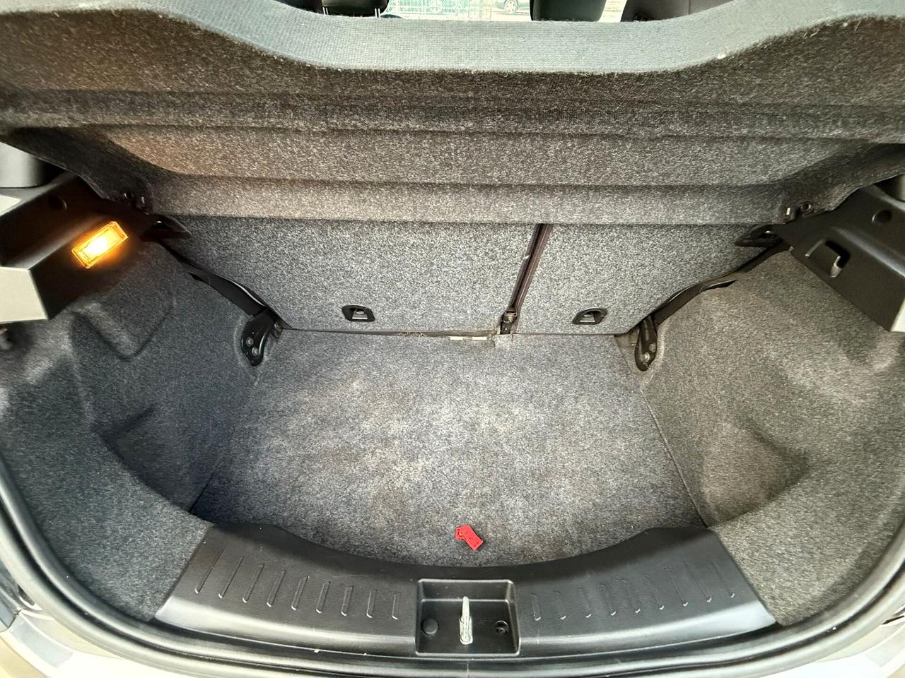 Lancia Ypsilon 1.2 UNICO-PROPR