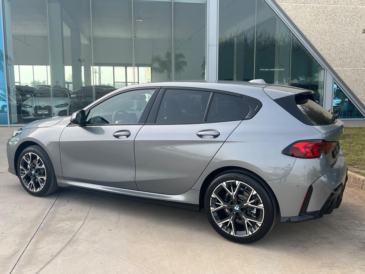 Bmw 118d MSport Design possibilità noleggio no scoring