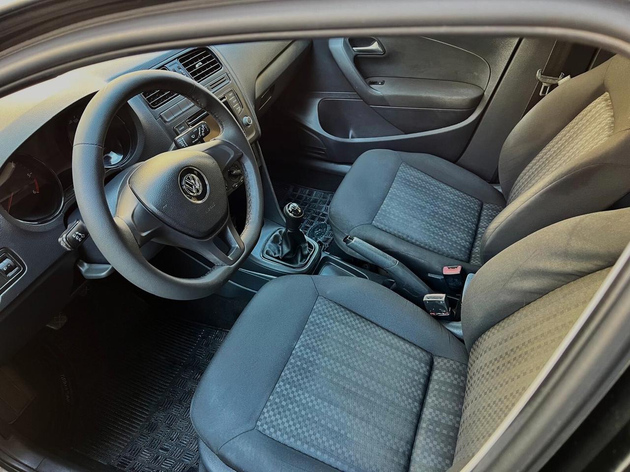 VOLKSWAGEN POLO 1.4 TDI Business 5p - 2017