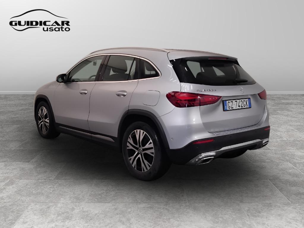 Mercedes-Benz GLA-H247 2023 - GLA 180 d Progressive Advanced auto