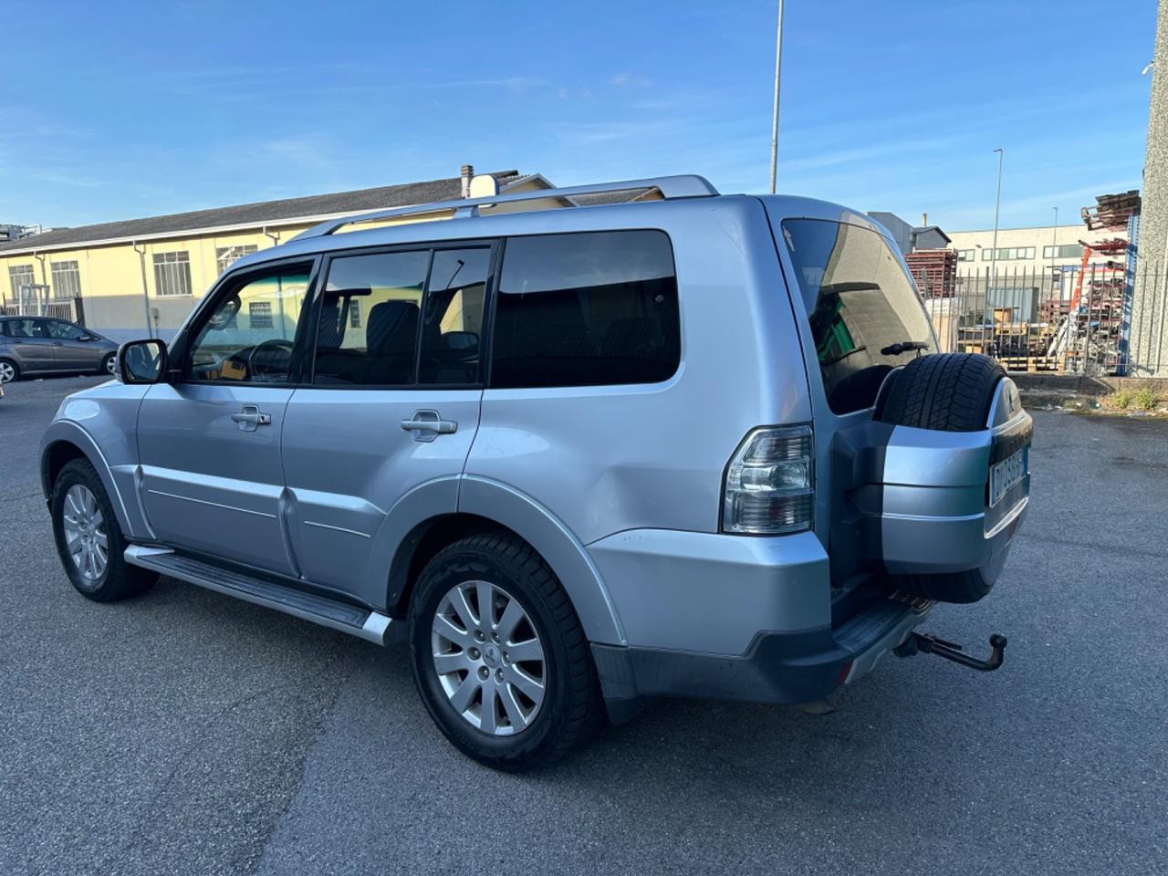 Mitsubishi Pajero 3.2 AUT. 7 POSTI GANCIO TRAINO
