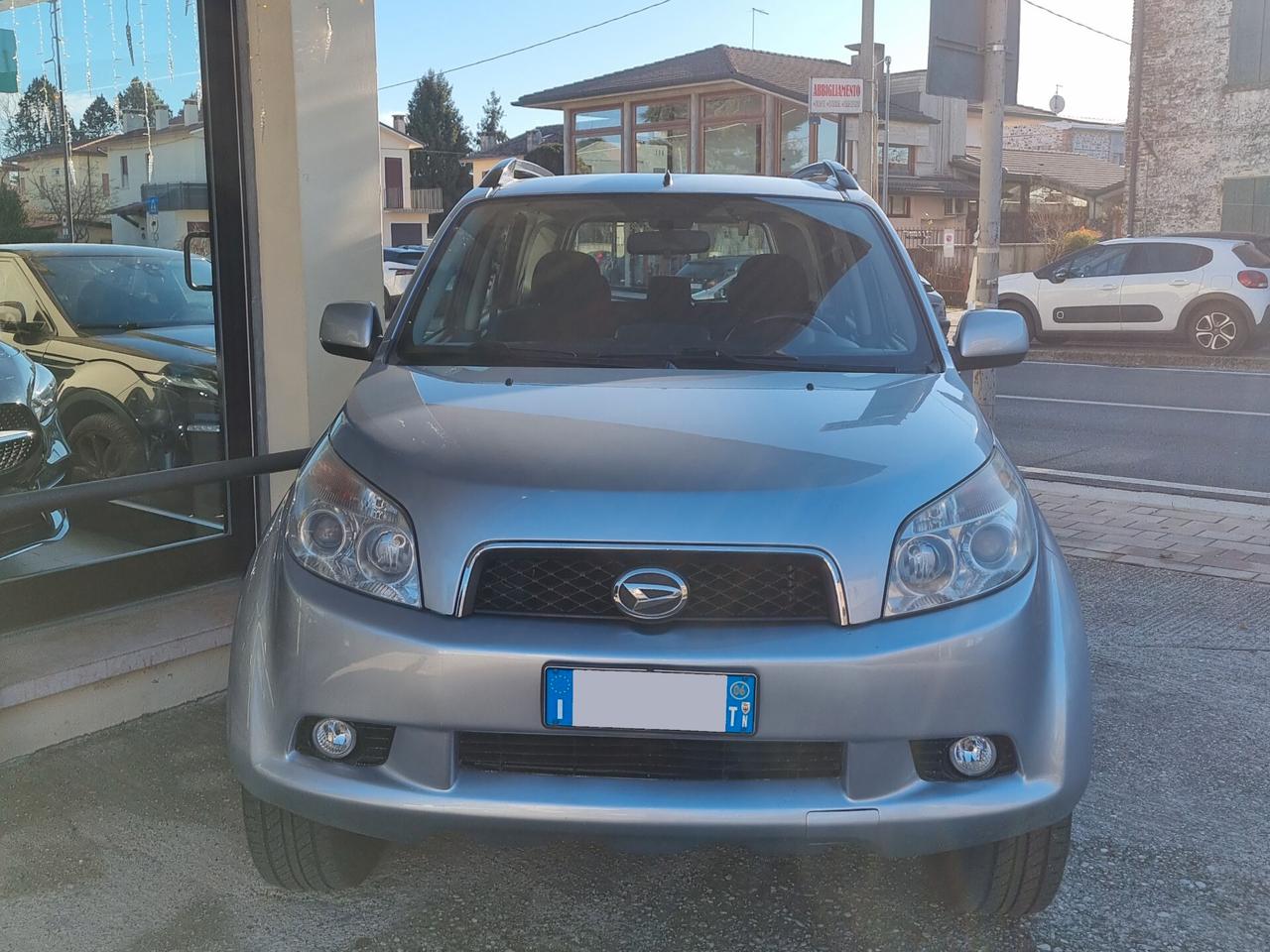 Daihatsu Terios 1.5 4X4 con GANCIO TRAINO