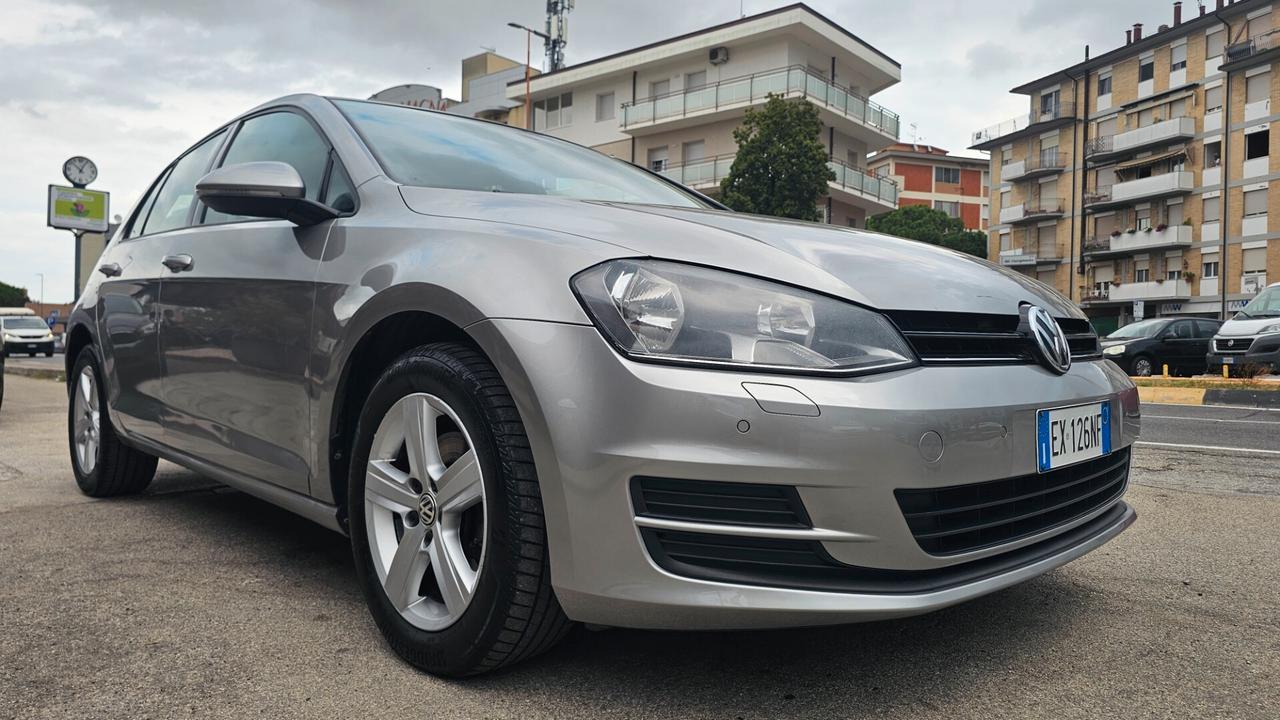 Volkswagen Golf 1.6 TDI 5p. Highline BlueMotion Technology