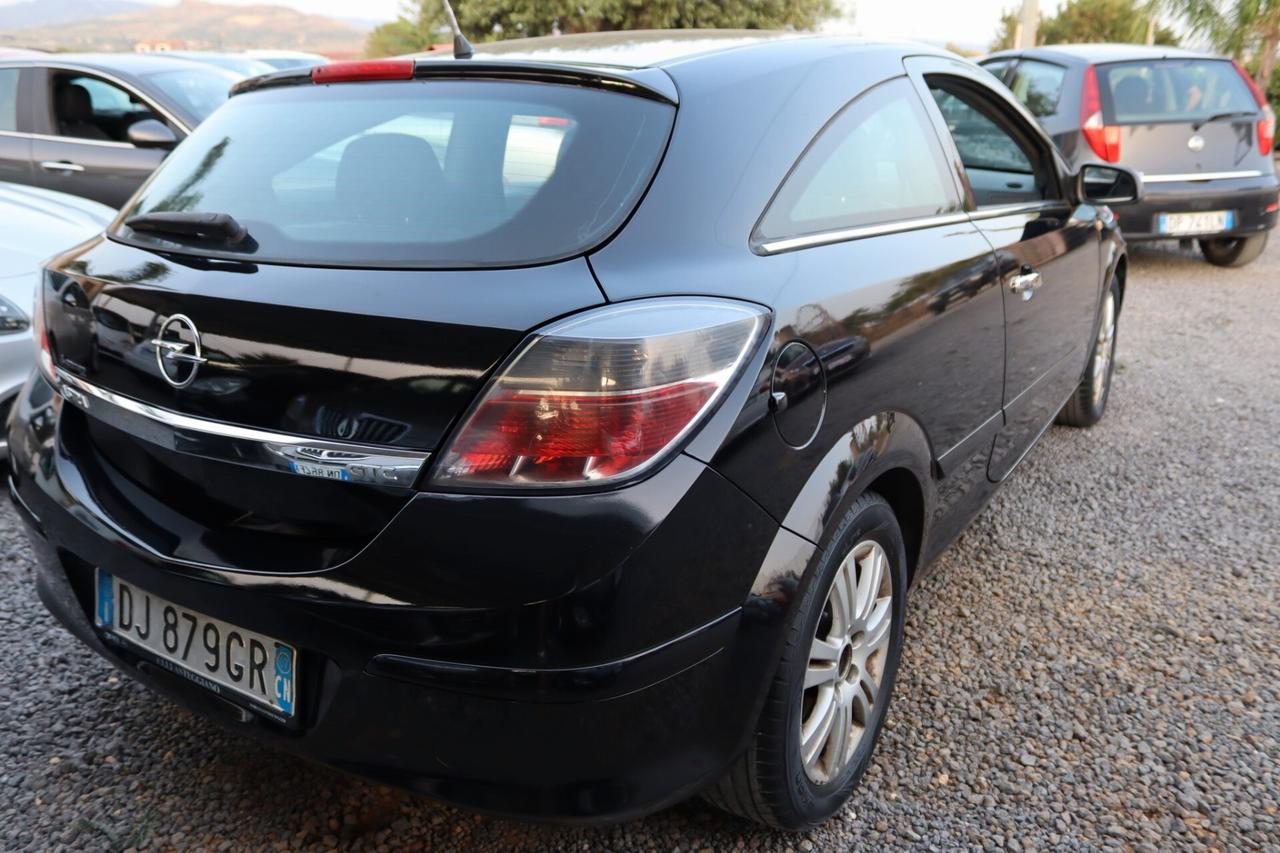 Opel Astra GTC 1.9 DIESEL 120CV