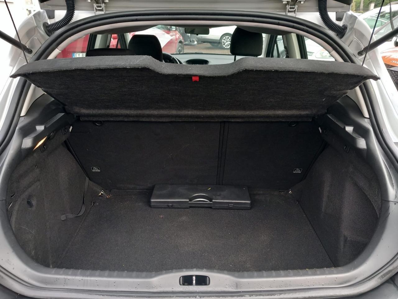 Peugeot 308 1.6 VTi 120CV 5p. Tecno