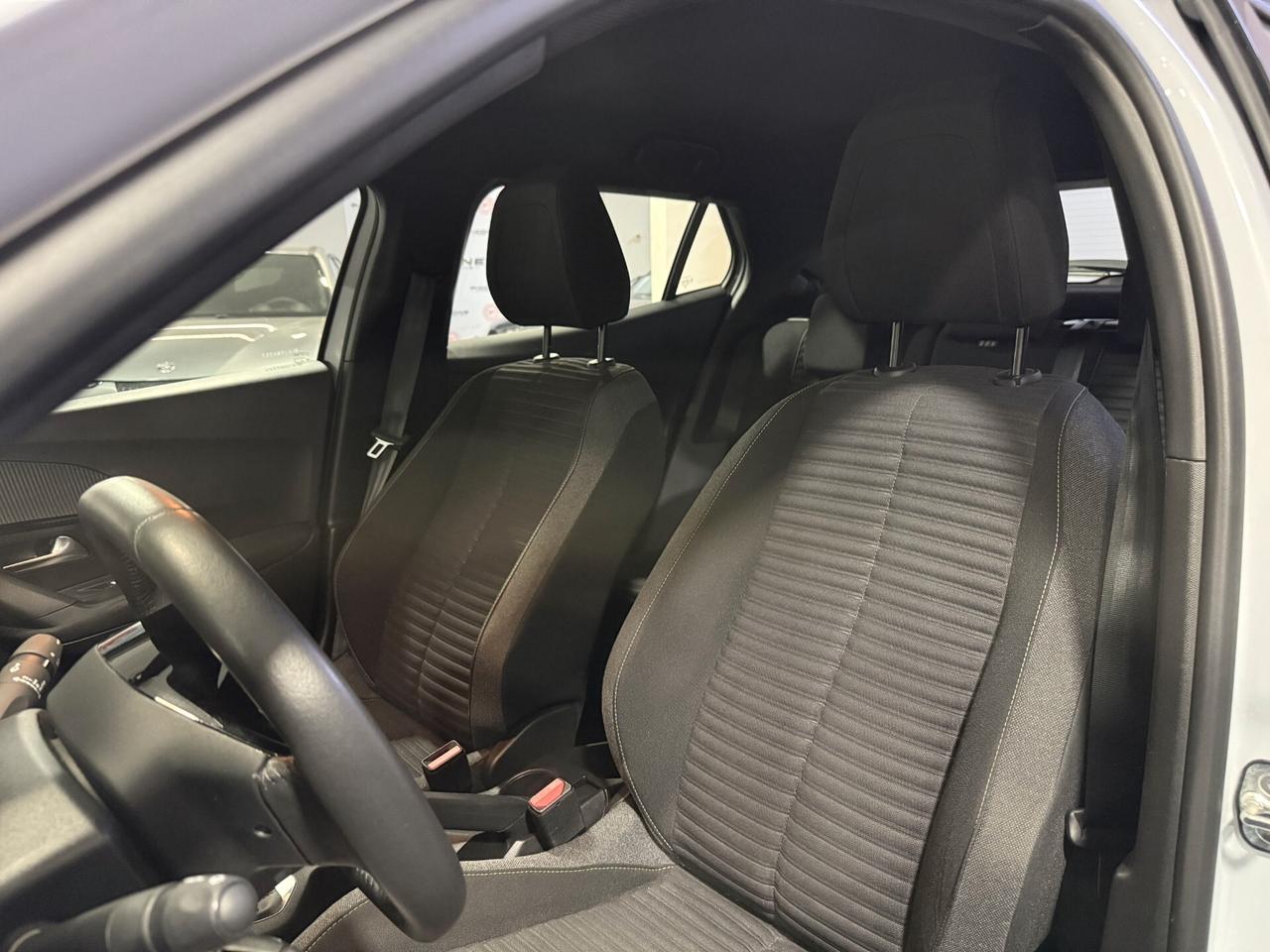 Peugeot 2008 PureTech 100 S&S Active