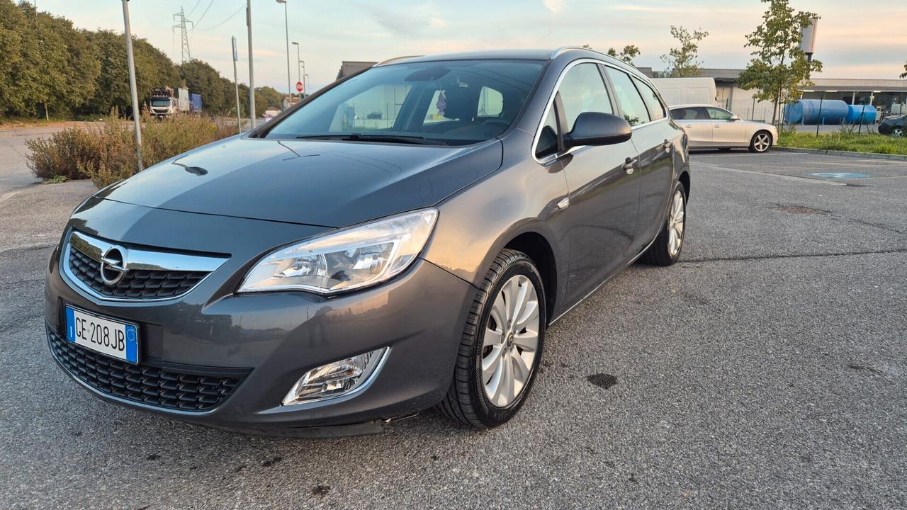 Opel Astra 1.4 Turbo 140CV Sports Tourer Cosmo