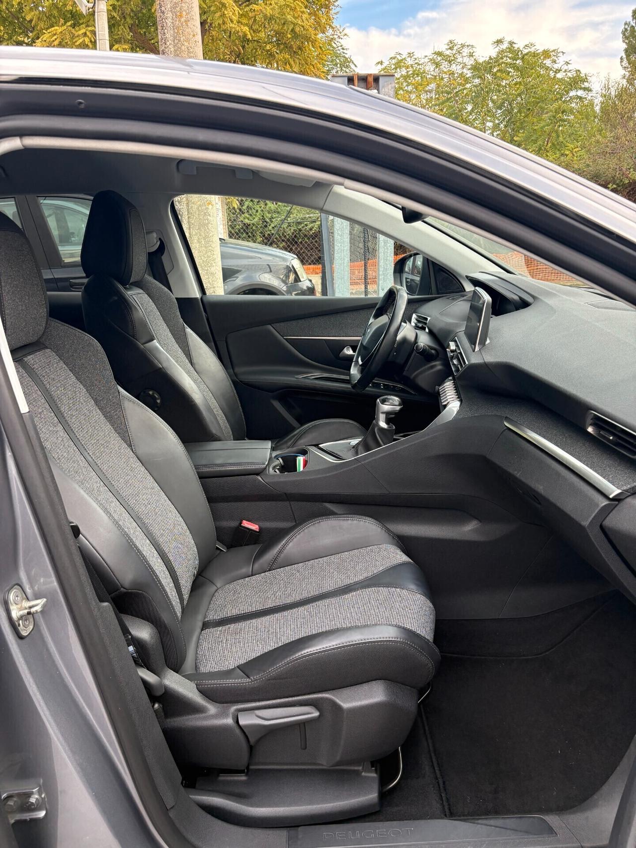 Peugeot 3008 Allure 1.6 BlueHDi (Molto Bella)