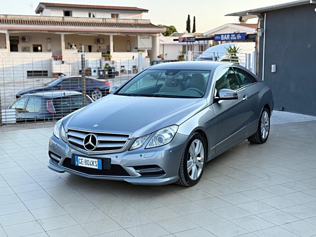 Mercedes-benz E 220 E 220 CDI BlueEFFICIENCY Avantgarde AMG