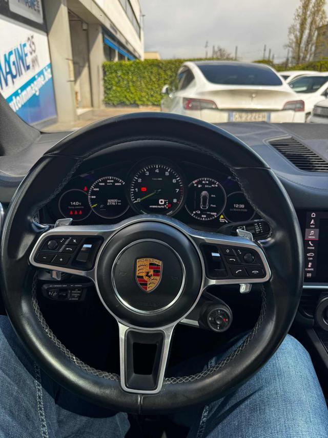 PORSCHE Cayenne Coupé 3.0 V6 E-Hybrid 462CV