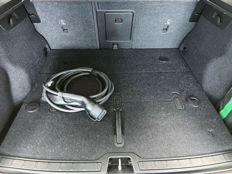 Volvo XC40 Recharge XC40 PURE ELETTRIC SINGLE MOTOR FWD PLUS **AUTOCARRO 4 POSTI**