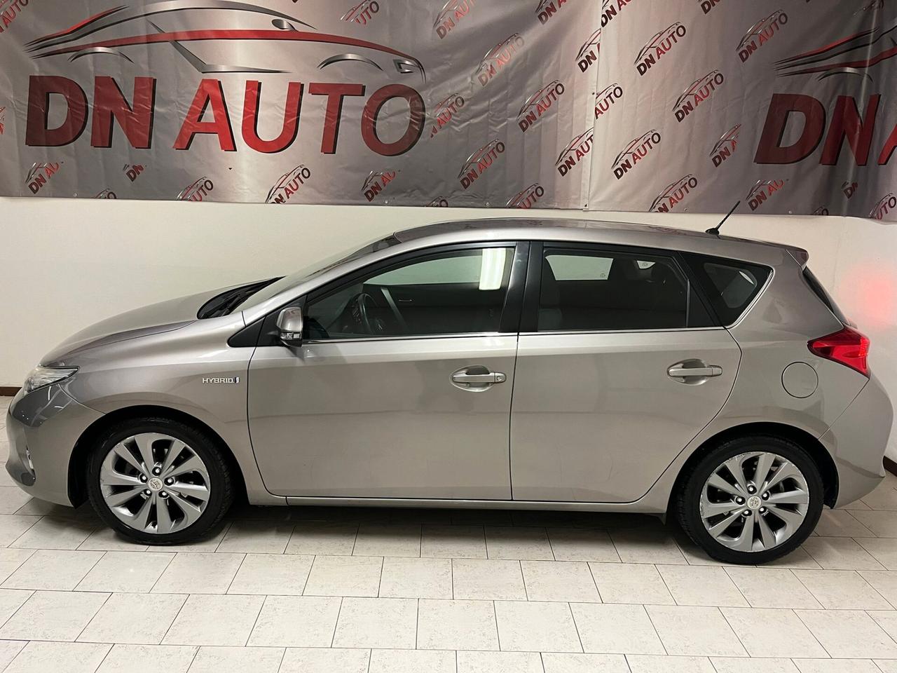 Toyota Auris 1.8 Hybrid Lounge