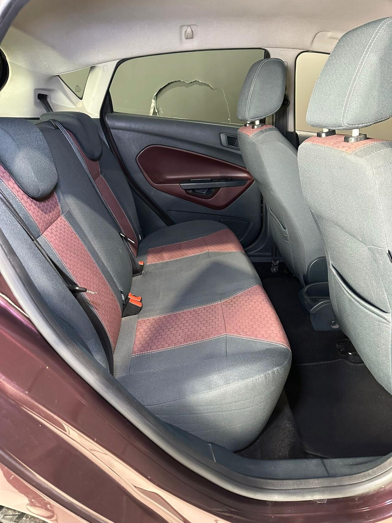 Ford Fiesta 1.4 TDCi 5p. Titanium