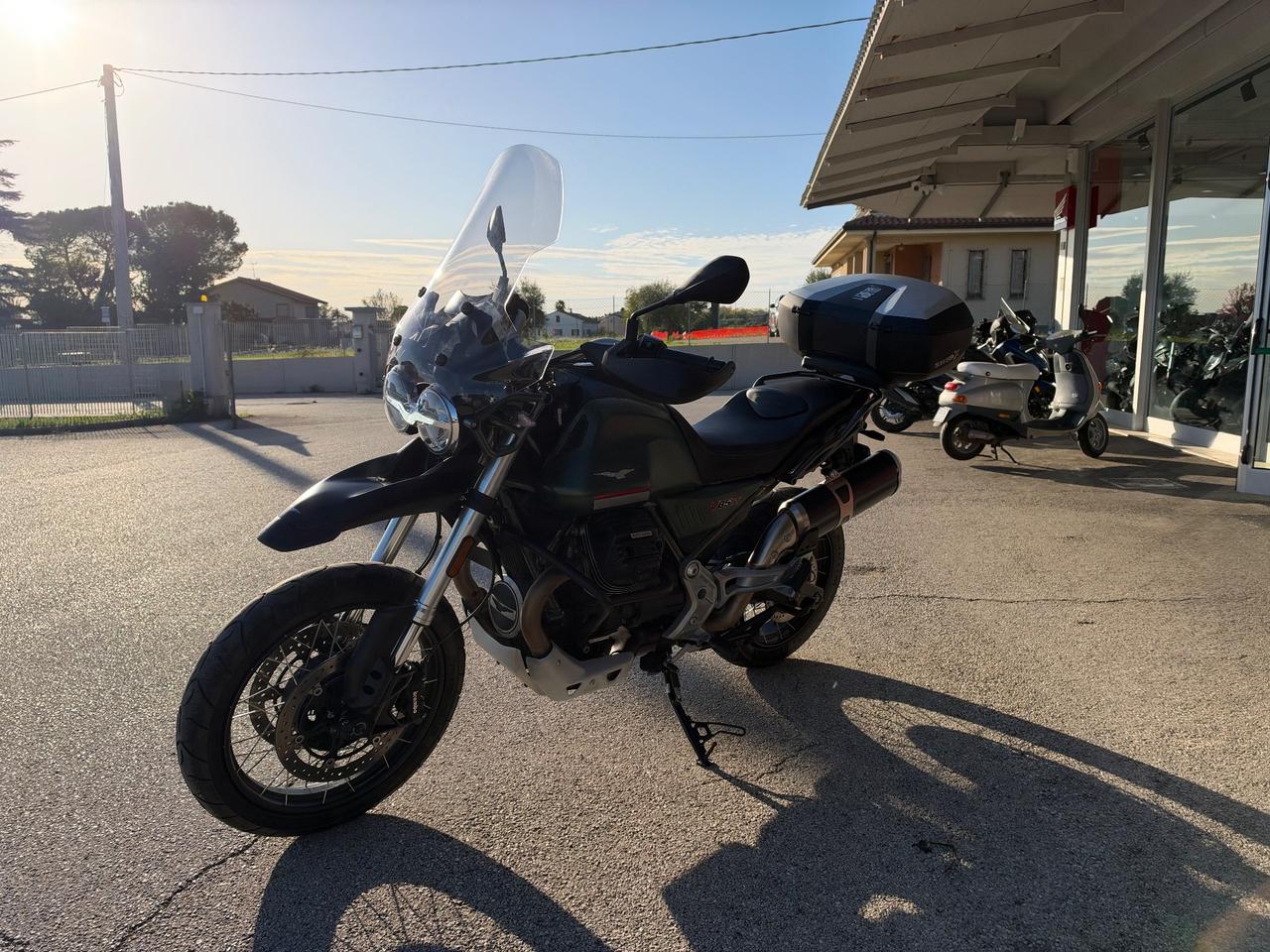 Moto Guzzi V85 TT 2022