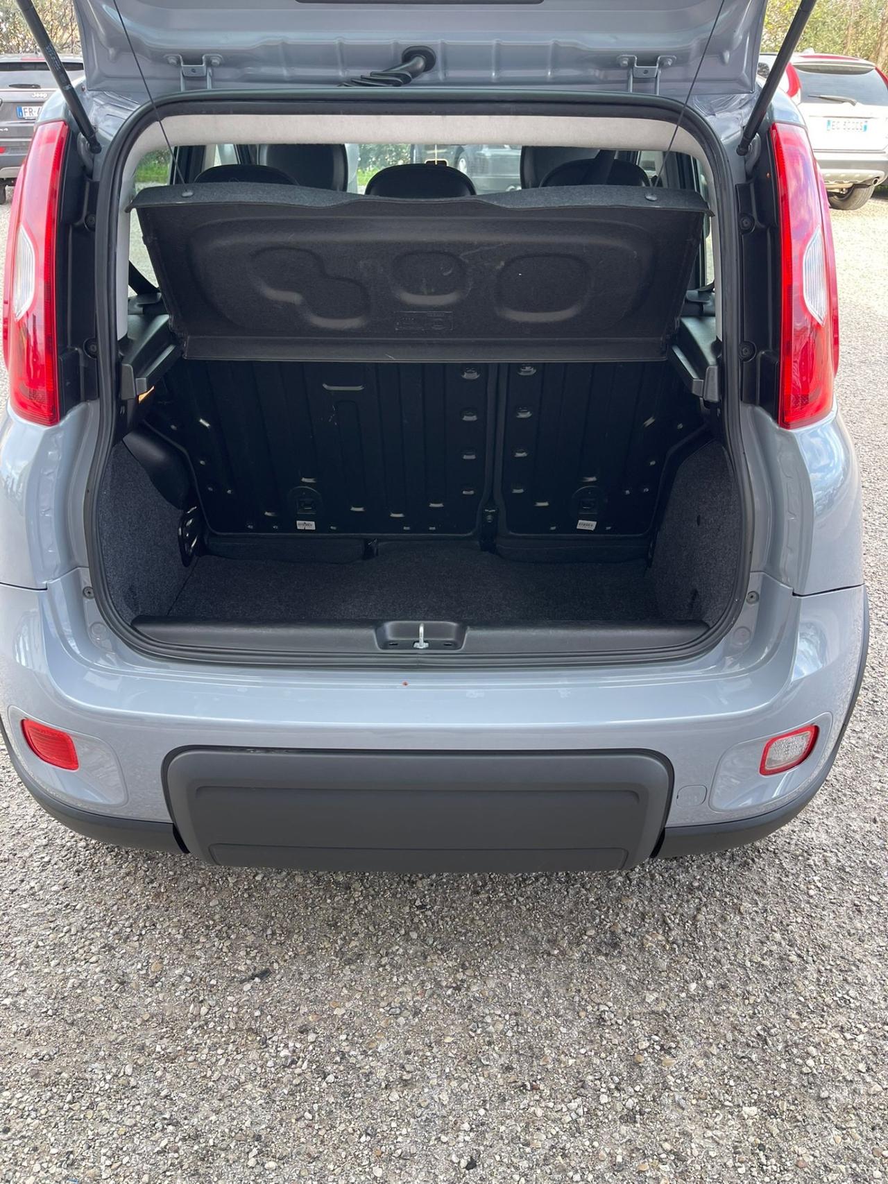 FIAT NEW PANDA - HYBRIDA- NEOPATENTATI- GARANZIA