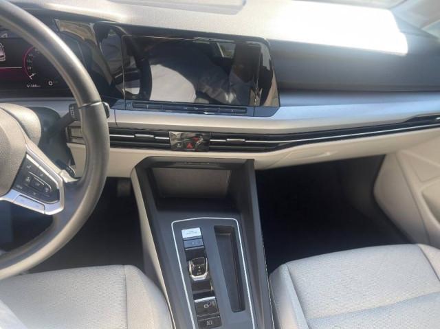 Volkswagen Golf 1.0 etsi 110cv dsg Luci amb PDC Vetri Scuri