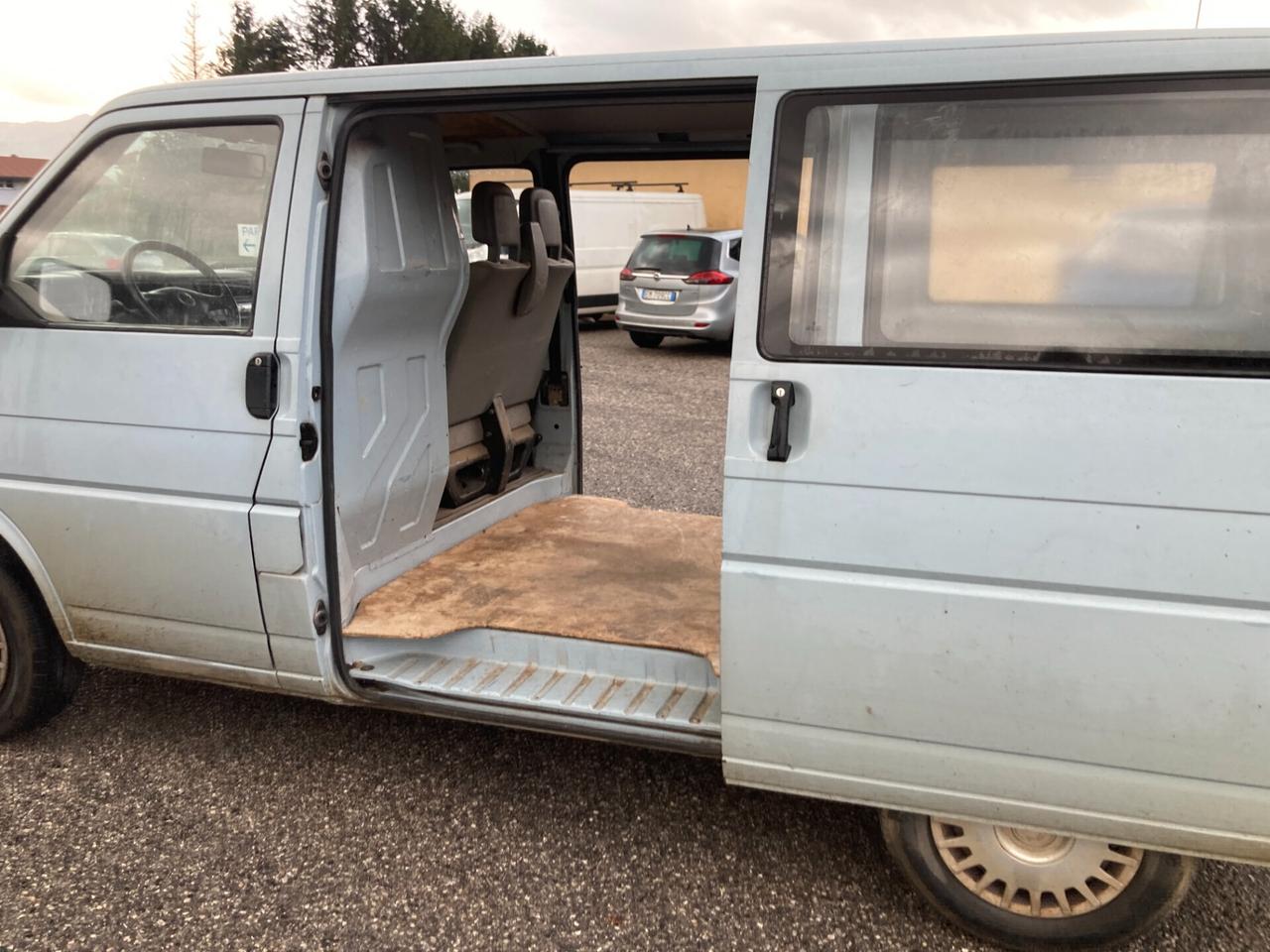 Volkswagen Transporter Transp. 2.5 TDI/102CV cat PC Furg. Vtr.