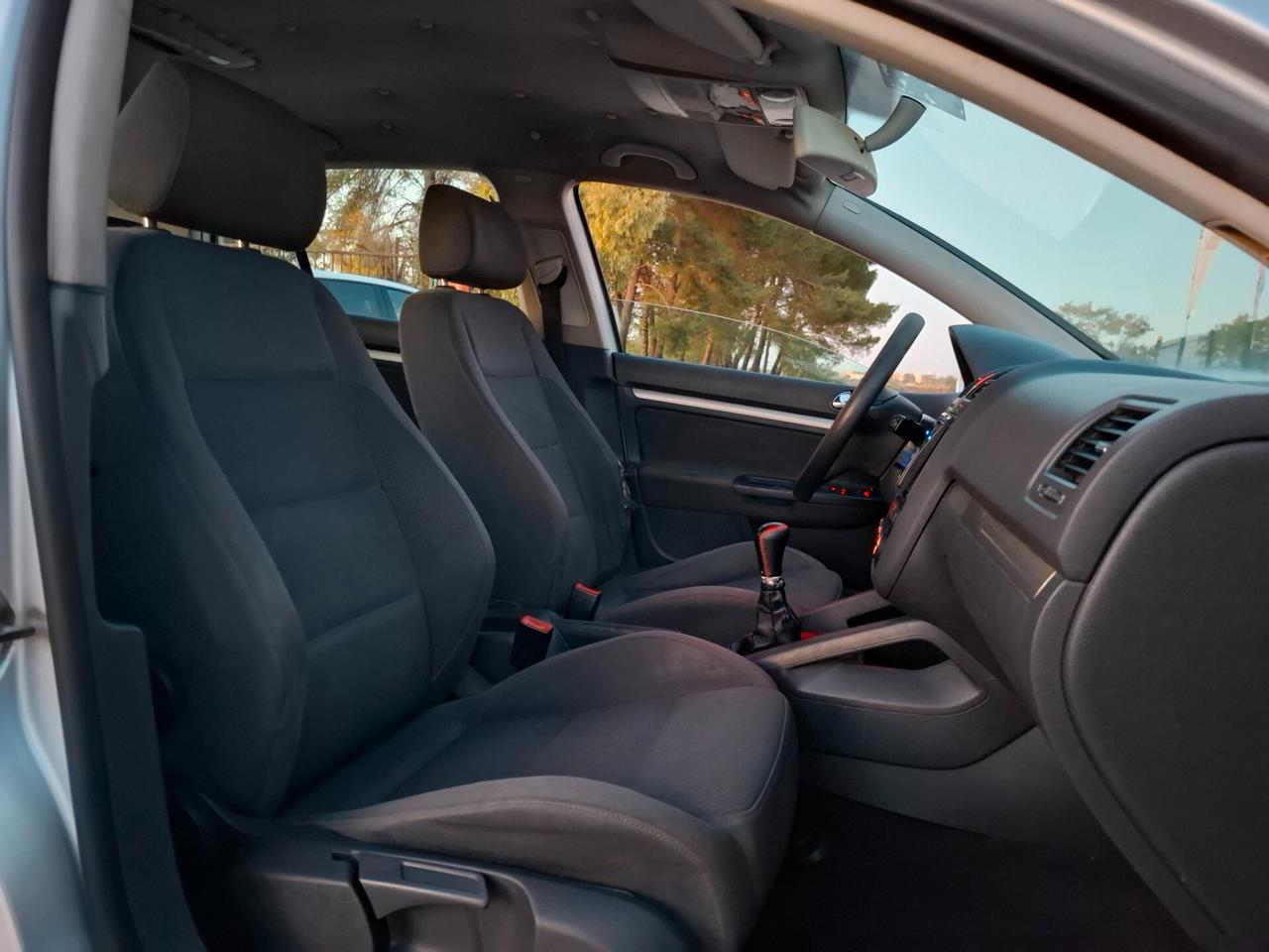 VW GOLF 5 -1.9TDI 105CV-5PORTE*CLIMA