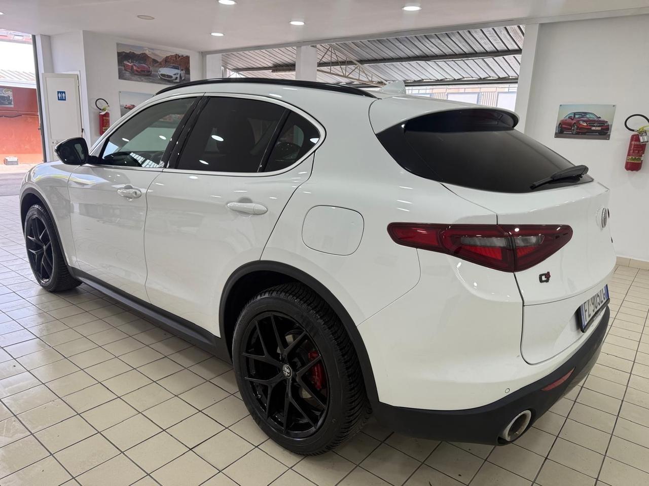 Alfa Romeo Stelvio 2.2 Turbodiesel 210 CV AT8 Q4 Business