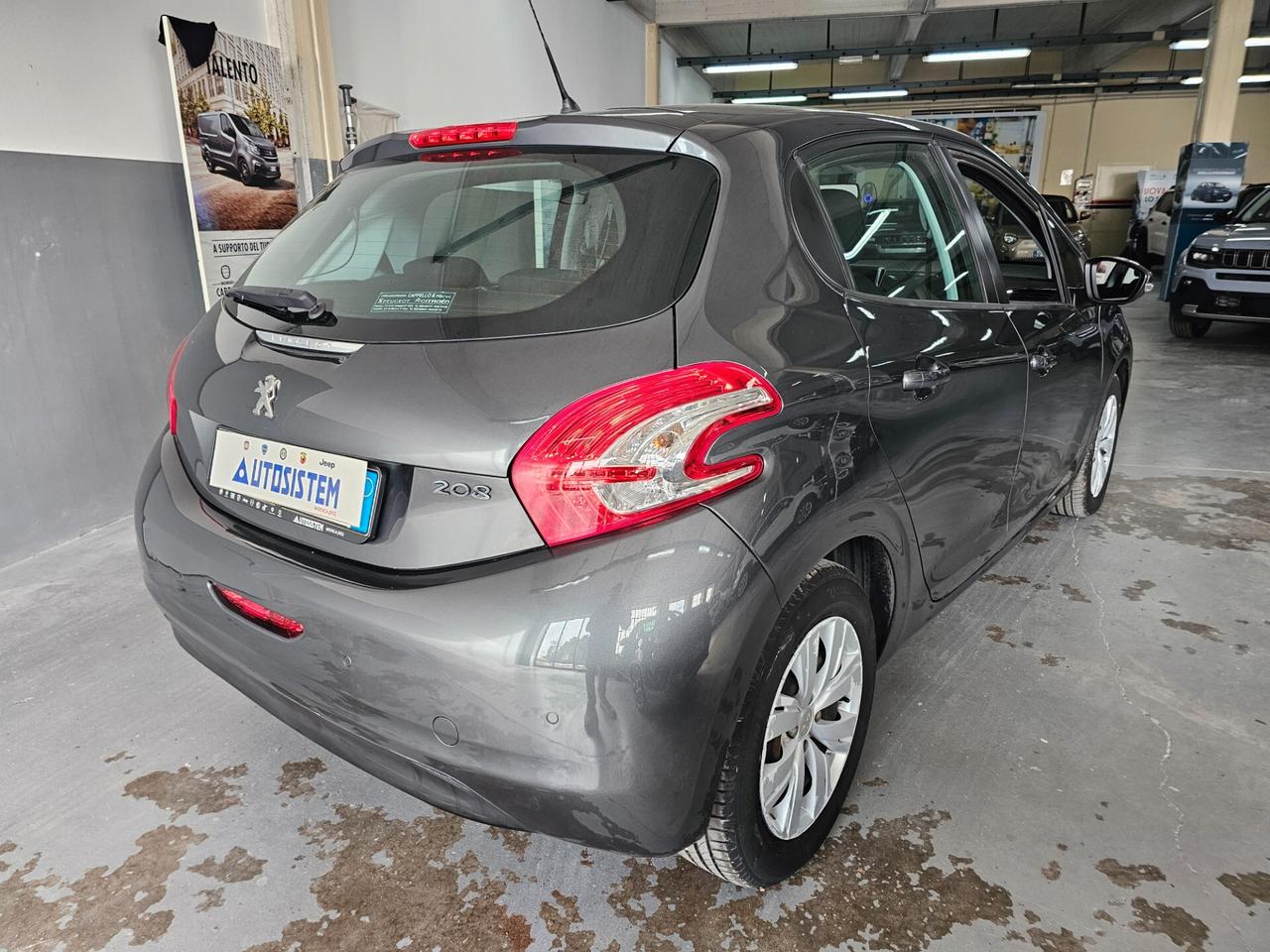 Peugeot 208 PureTech 82 5 porte Allure