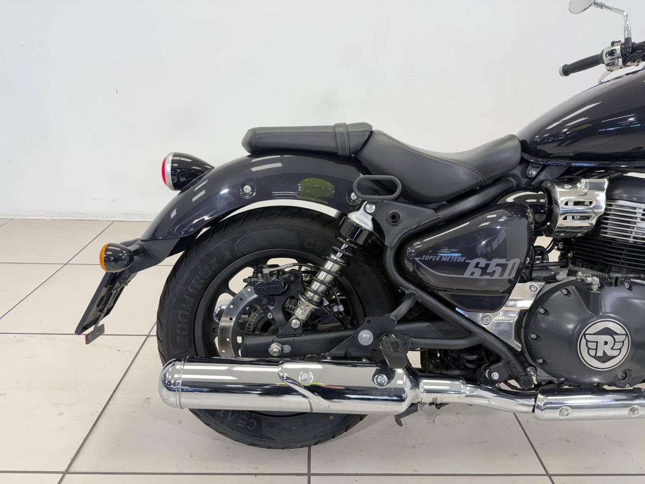 Royal Enfield Super Meteor 650 Astral