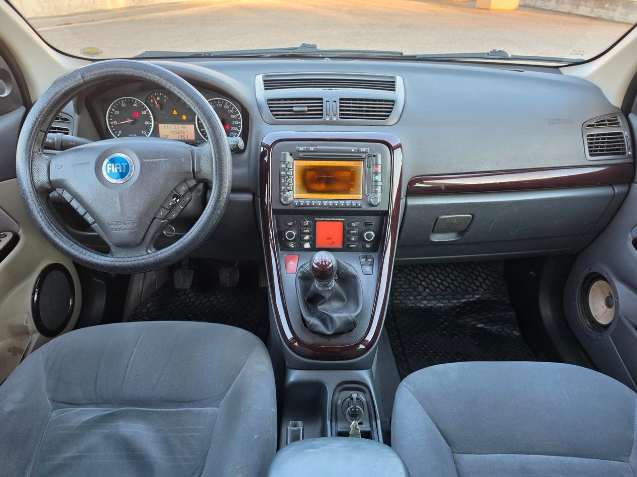 Fiat Croma 1.9 Multijet Emotion