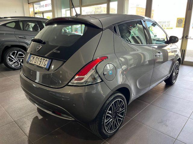 LANCIA Ypsilon 1.0 Hybrid Gold 35000km