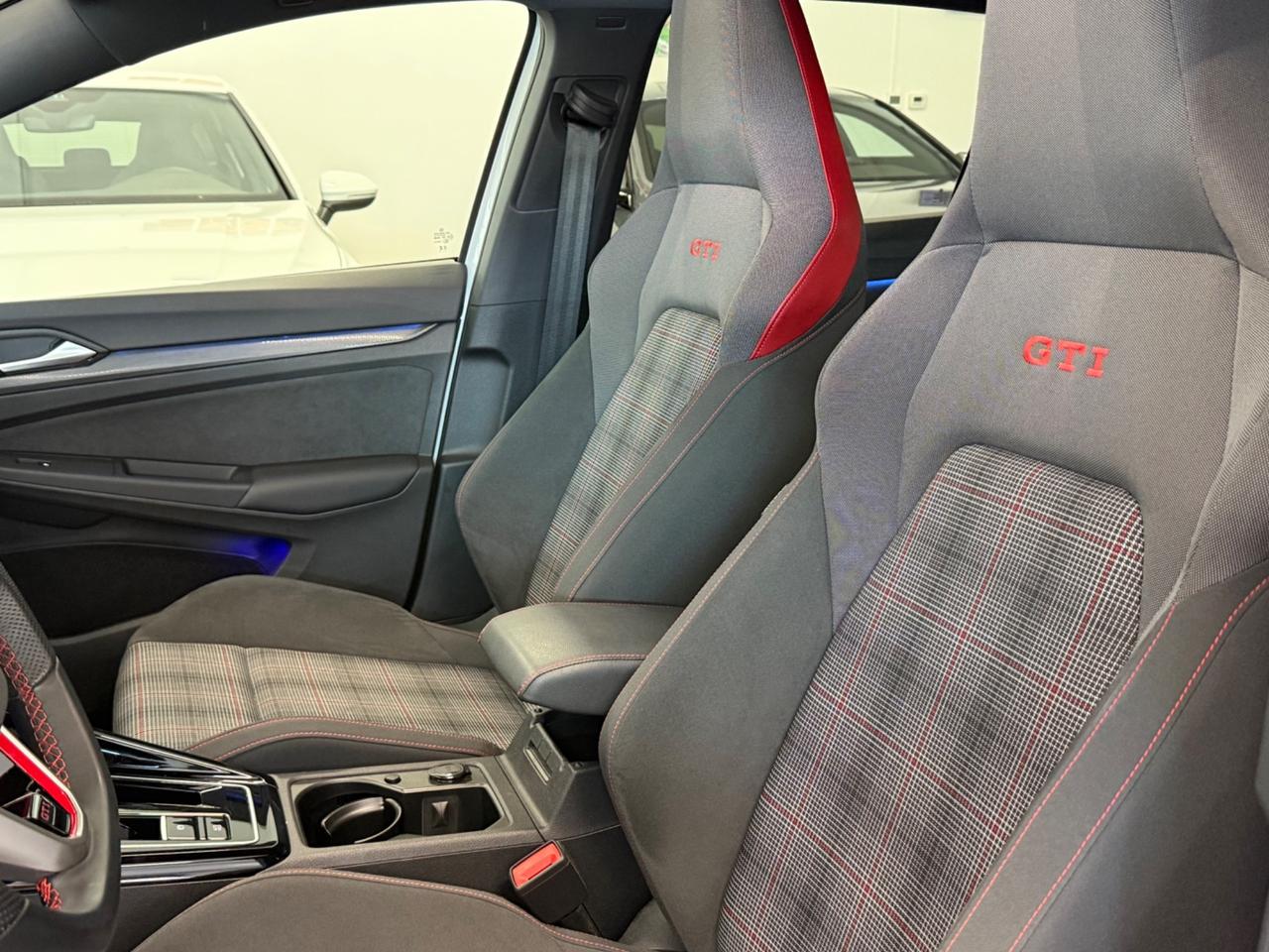 Volkswagen Golf GTI Golf 2.0 TSI GTI DSG PERFORMANCE