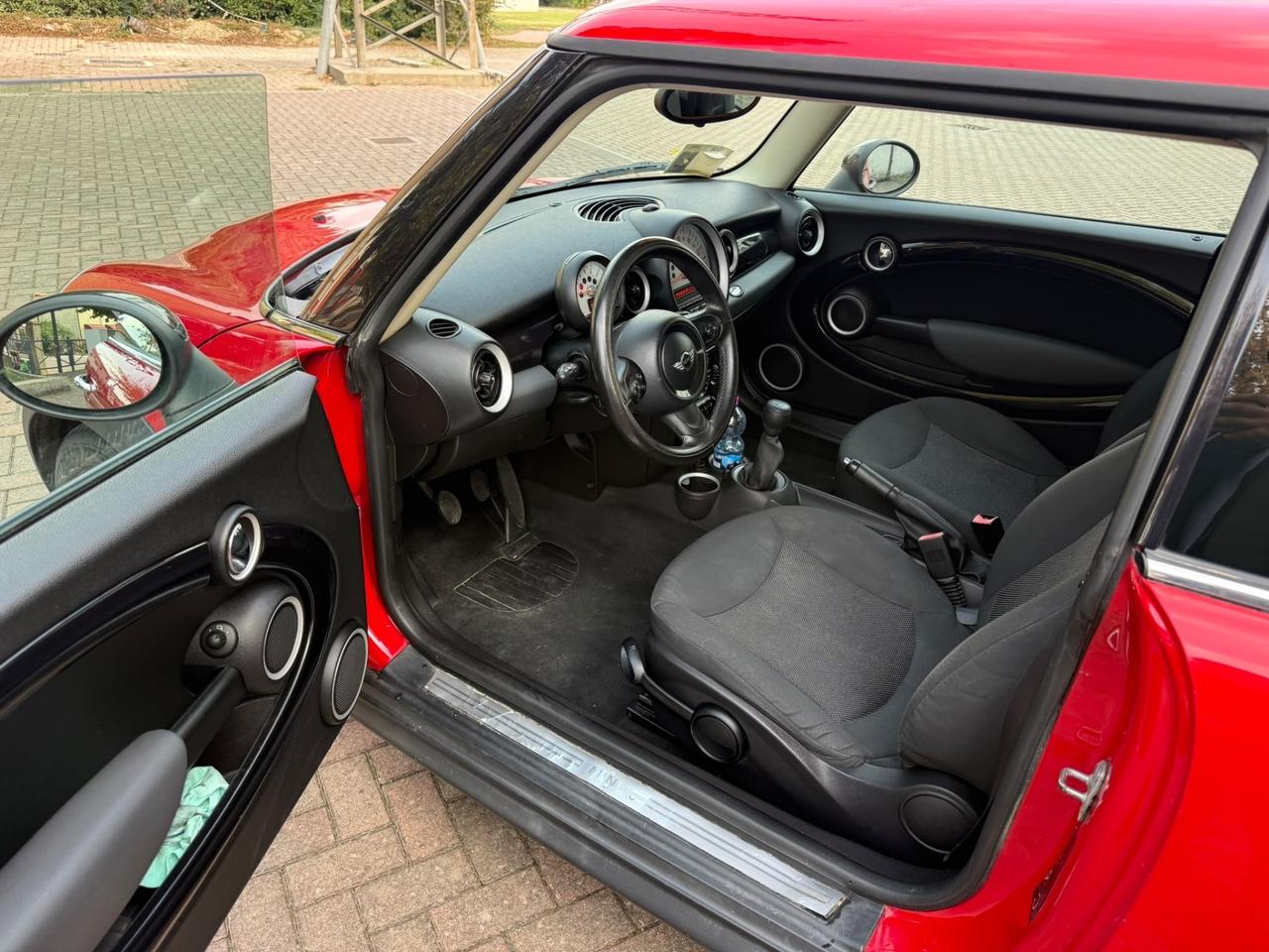 Mini 1.6 16V One (55kW)