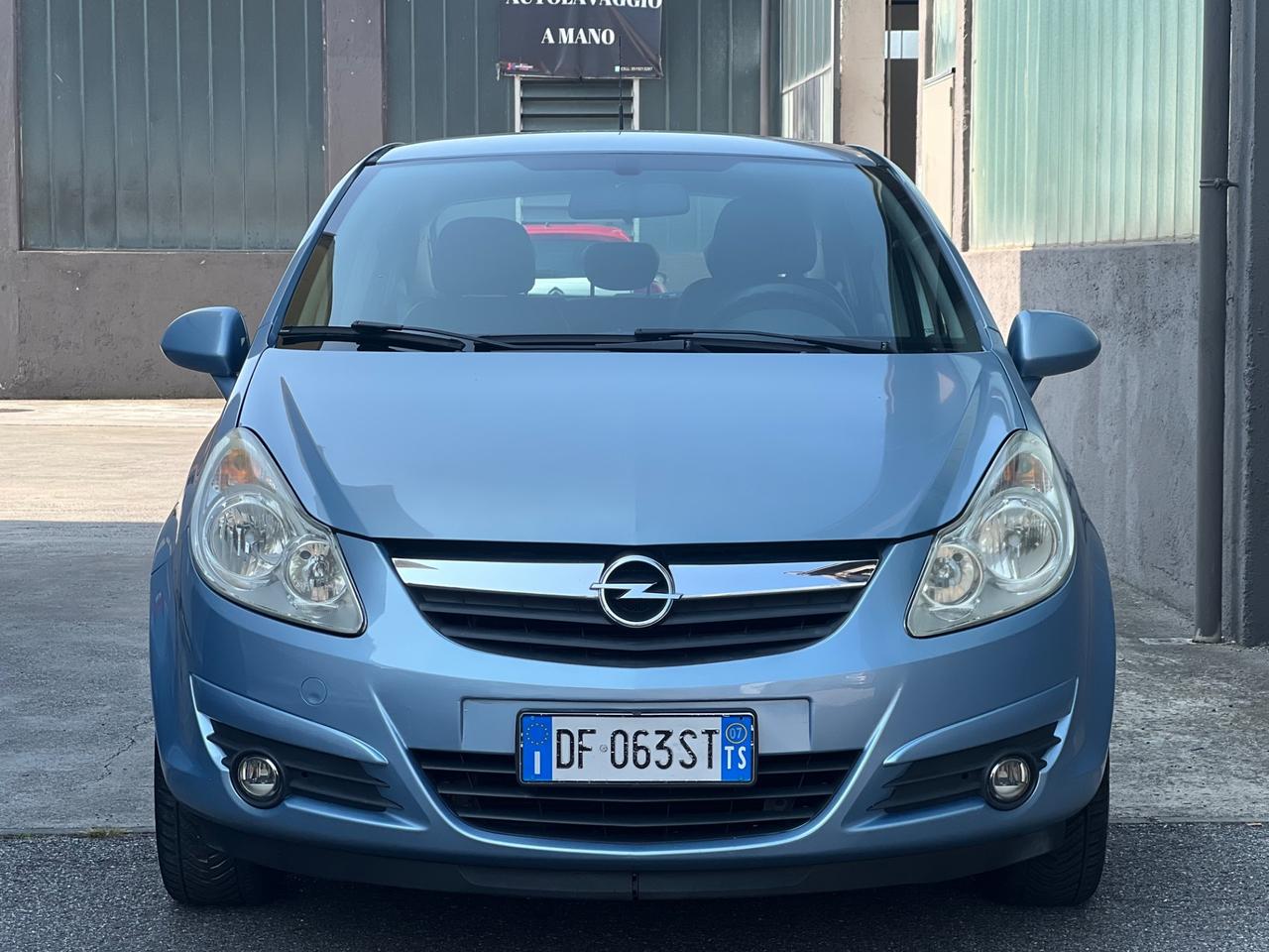 Opel Corsa 1.4 benz Per NEOP
