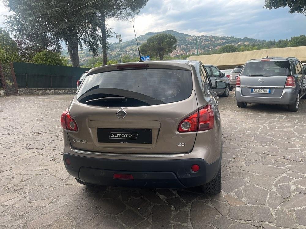 Nissan Qashqai 2.0 dCi DPF 4WD Tekna