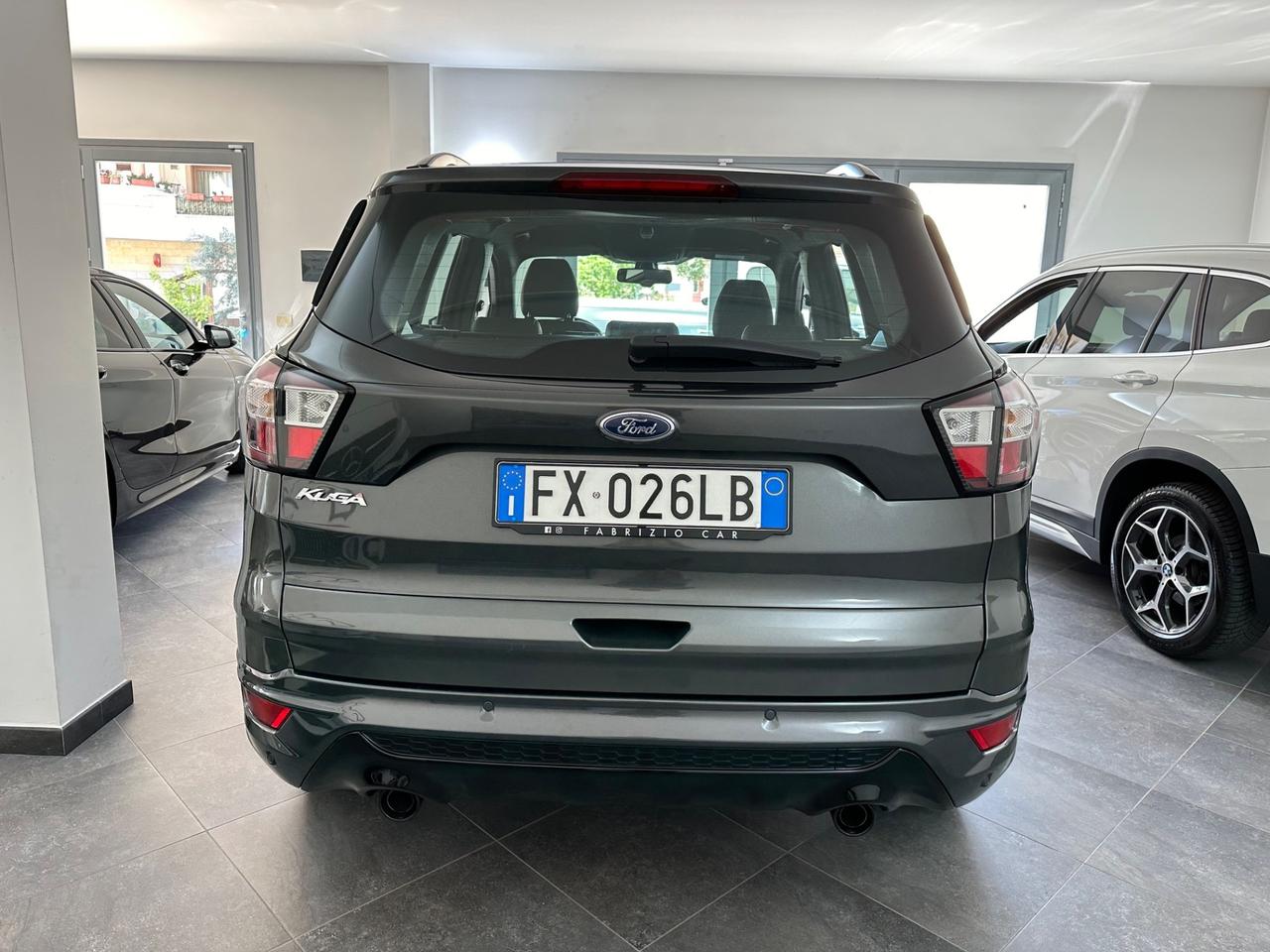 Ford Kuga 1.5 TDCI 120 CV S&S 2WD ST-Line