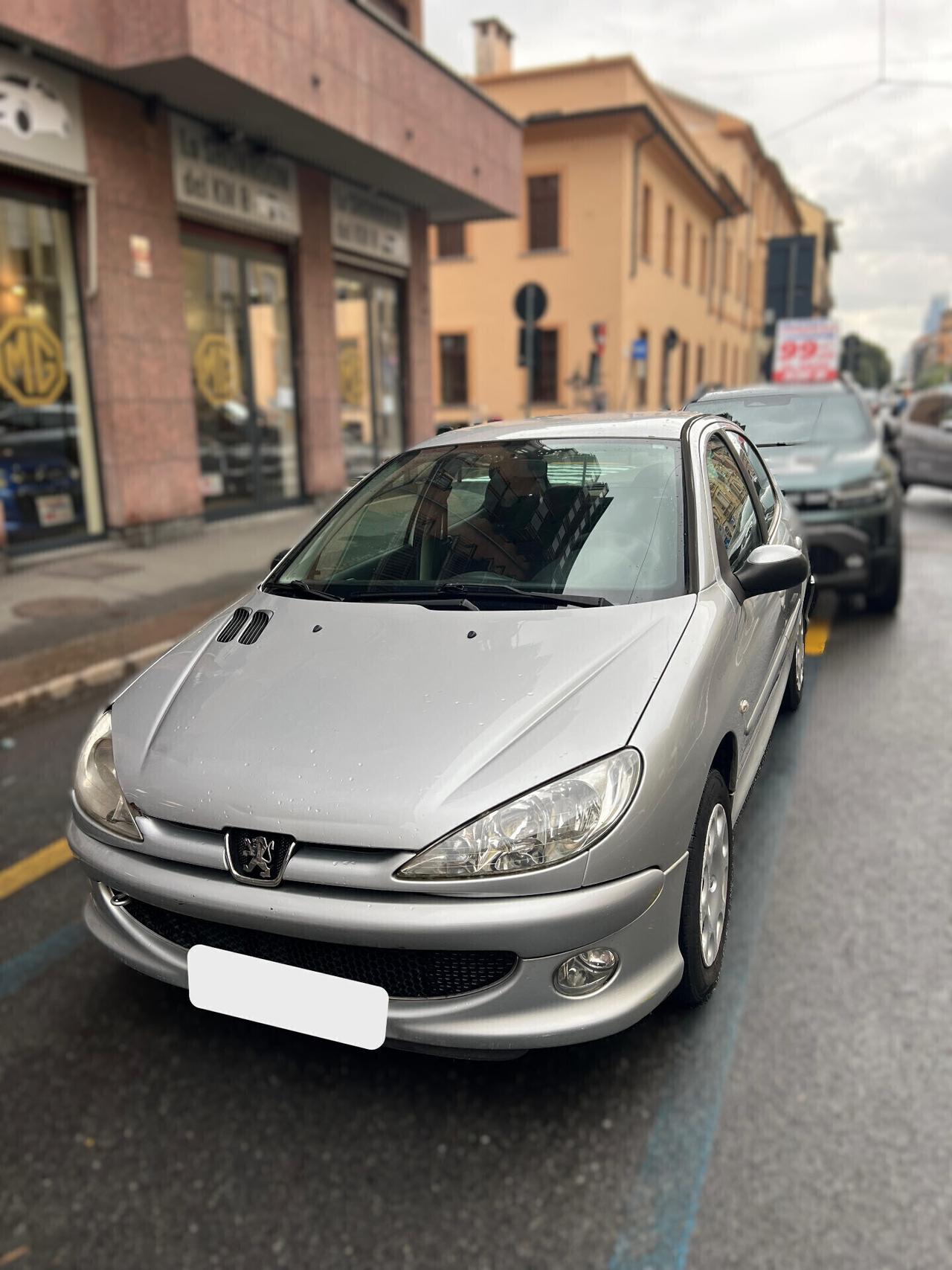Peugeot 206 - APERTI AD AGOSTO