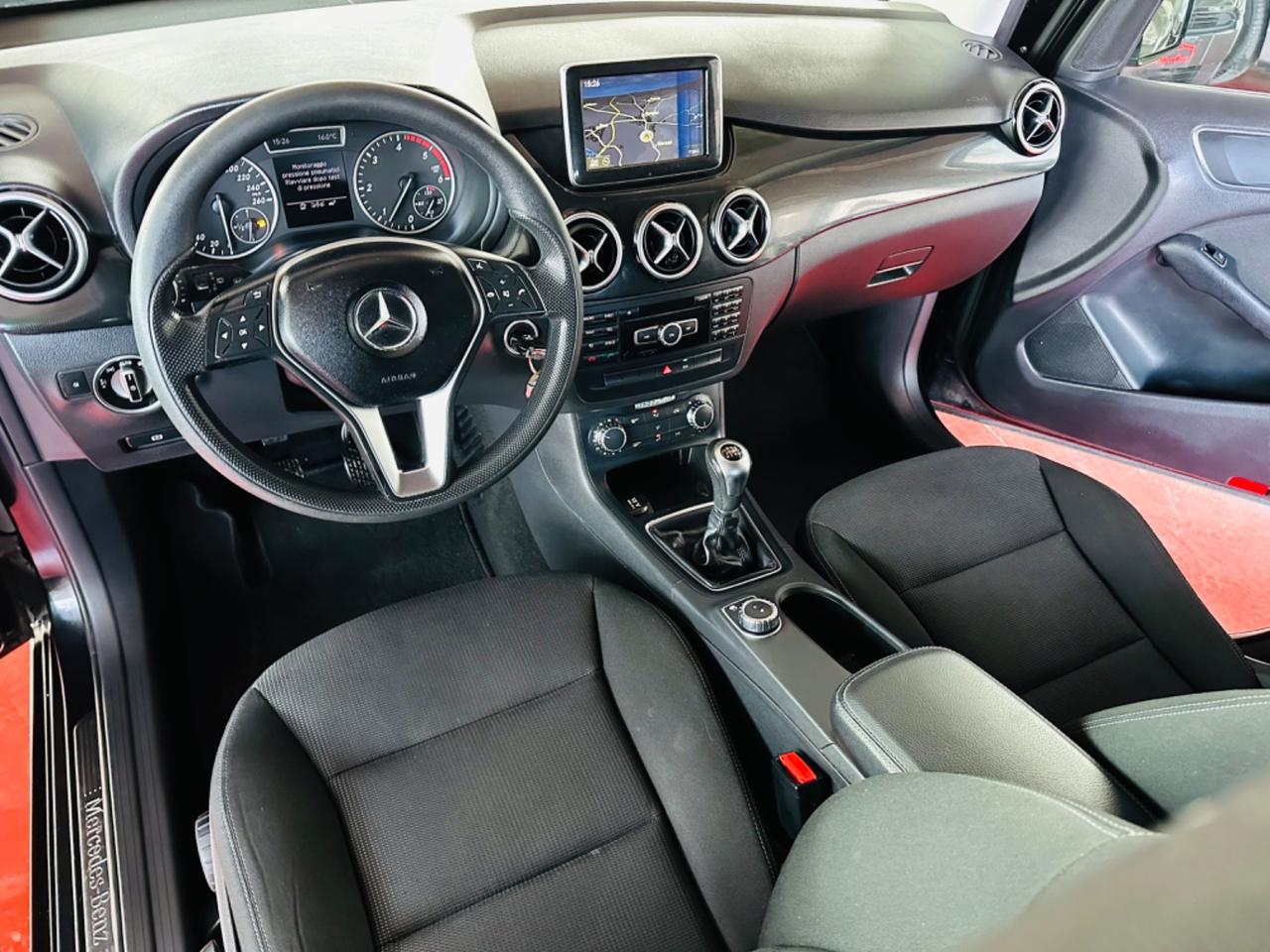 Mercedes-benz B 200 CDI BlueEFFICIENCY Premium