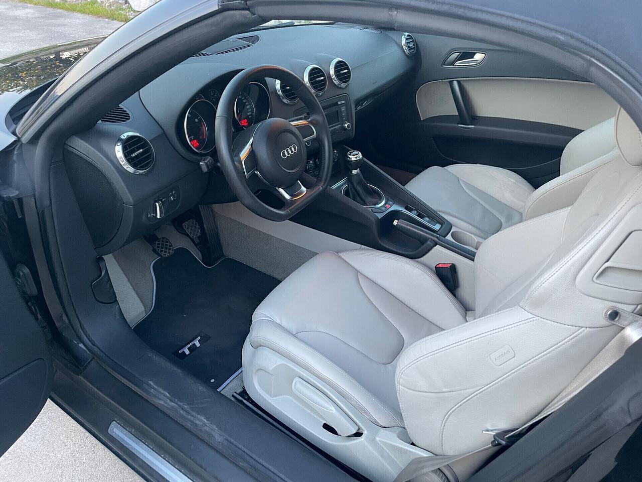 Audi TT Roadster 2.0 TFSI