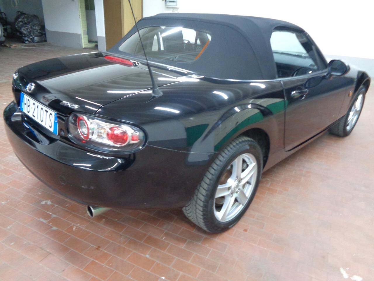 Mazda MX-5 Roadster 1.8L Fire