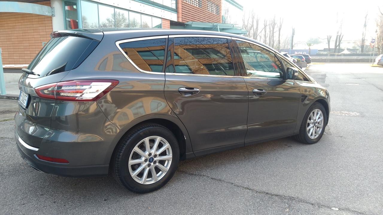 Ford S-Max 2.0 TDCi 180CV 7 POSTI Powershift Titanium