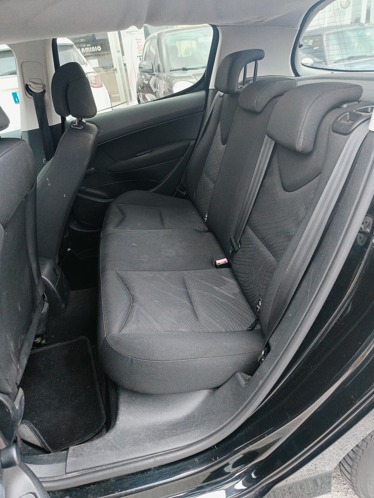 Peugeot 308 1.6 HDi 90CV 5p. Tecno