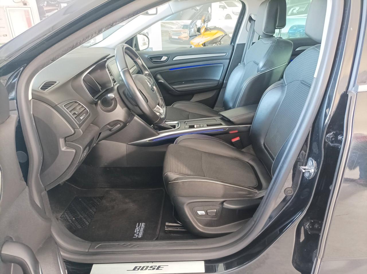 Renault Mégane dCi 8V 110 CV EDC Energy Intens